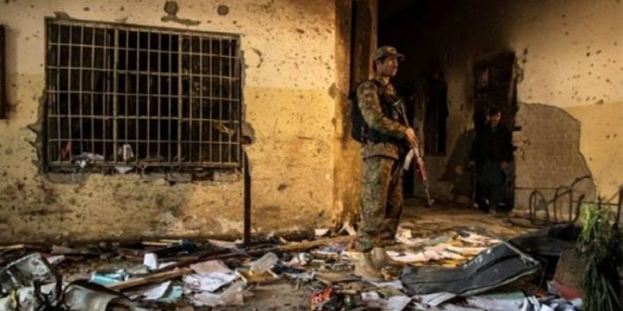 مقتل 16 جندياً في هجوم انتحاري في شمال غرب باكستان - تليجراف الخليج