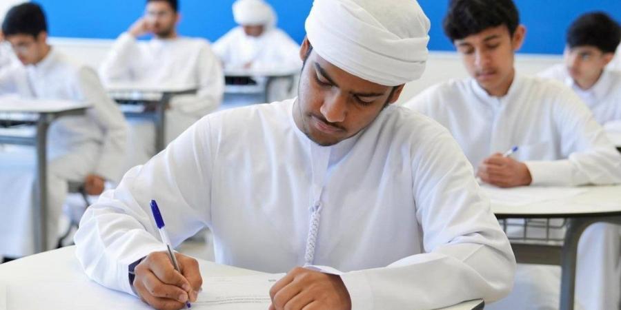 الأربعاء المقبل آخر موعد لتقديم طلبات مراجعة درجات الثاني عشر - تليجراف الخليج