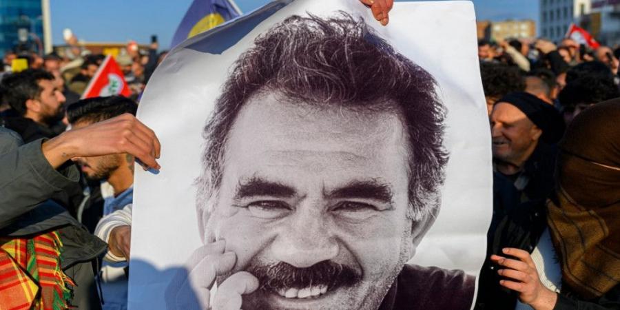 وفد من حزب مؤيد للأكراد يزور أوجلان في سجنه عشية لقاء مع أردوغان - تليجراف الخليج