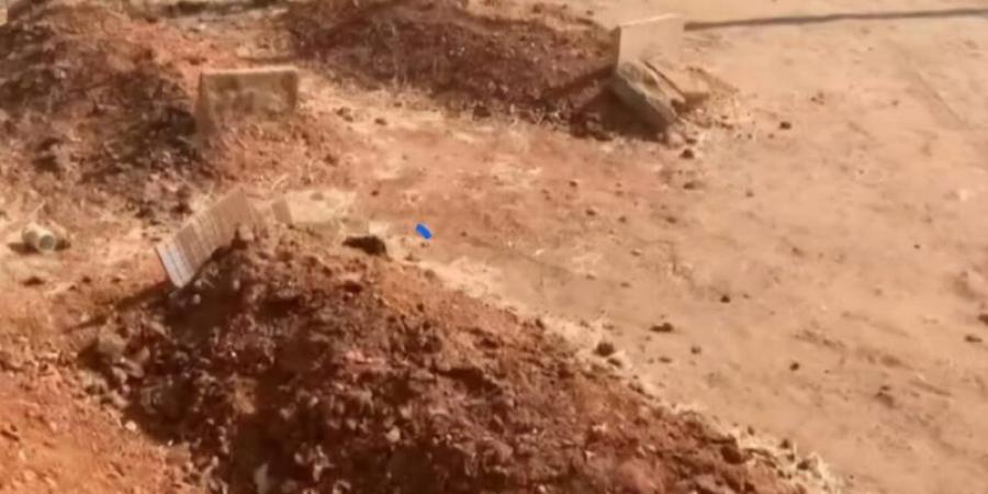 “أبي تحت التراب”.. أهالي بحري يبحثون عن موتاهم وسط الخراب - تليجراف الخليج