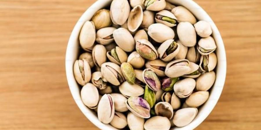 تناول الفستق ليلاً قد يؤخّر تطوّر السكري ويحسّن صحة الأمعاء - تليجراف الخليج