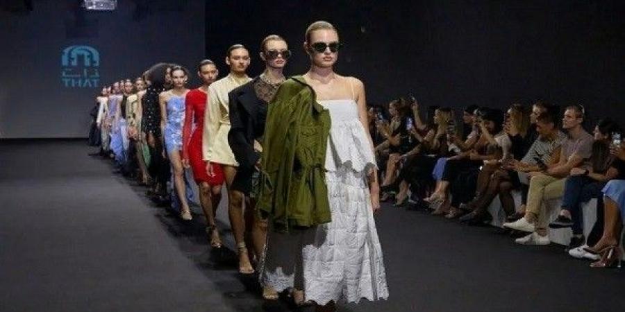 ألوان خريف وشتاء 2025 2026 تمزج الجرأة بالنعومة وتؤكد أن الأناقة لا تعرف فصولًا - تليجراف الخليج