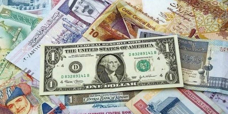 الدينار الكويتي يتباين أمام سلة عملات عربية وأجنبية - تليجراف الخليج