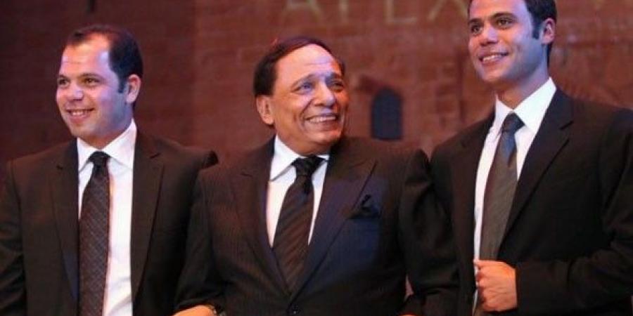 حفيدات الفنان عادل إمام محط إهتمام الجمهور بجمالهن الطبيعي - تليجراف الخليج