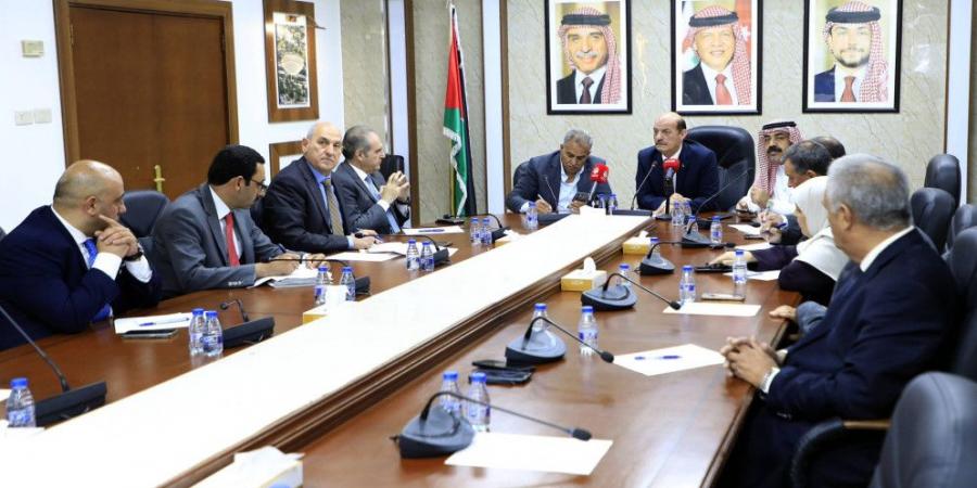 "الصحة النيابية" سلامة المياه والغذاء أولوية وطنية - تليجراف الخليج