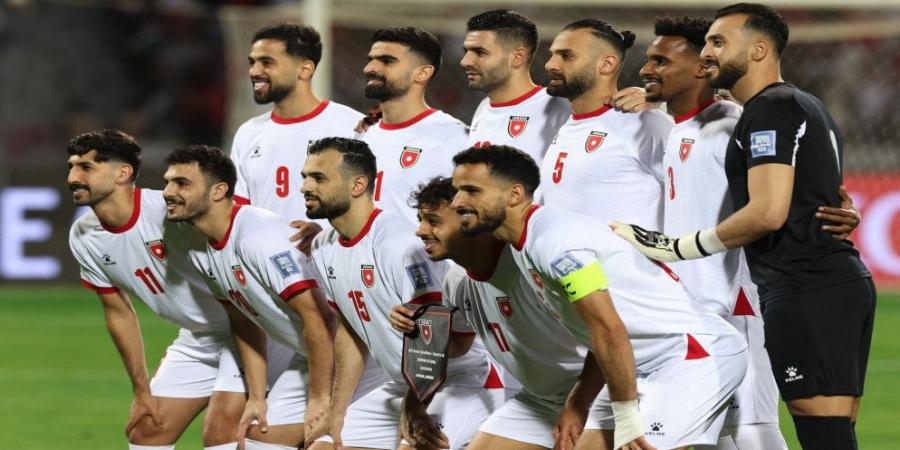 المنتخب الوطني لكرة القدم يتراجع مركزين ليحل في المركز 64 عالميا - تليجراف الخليج